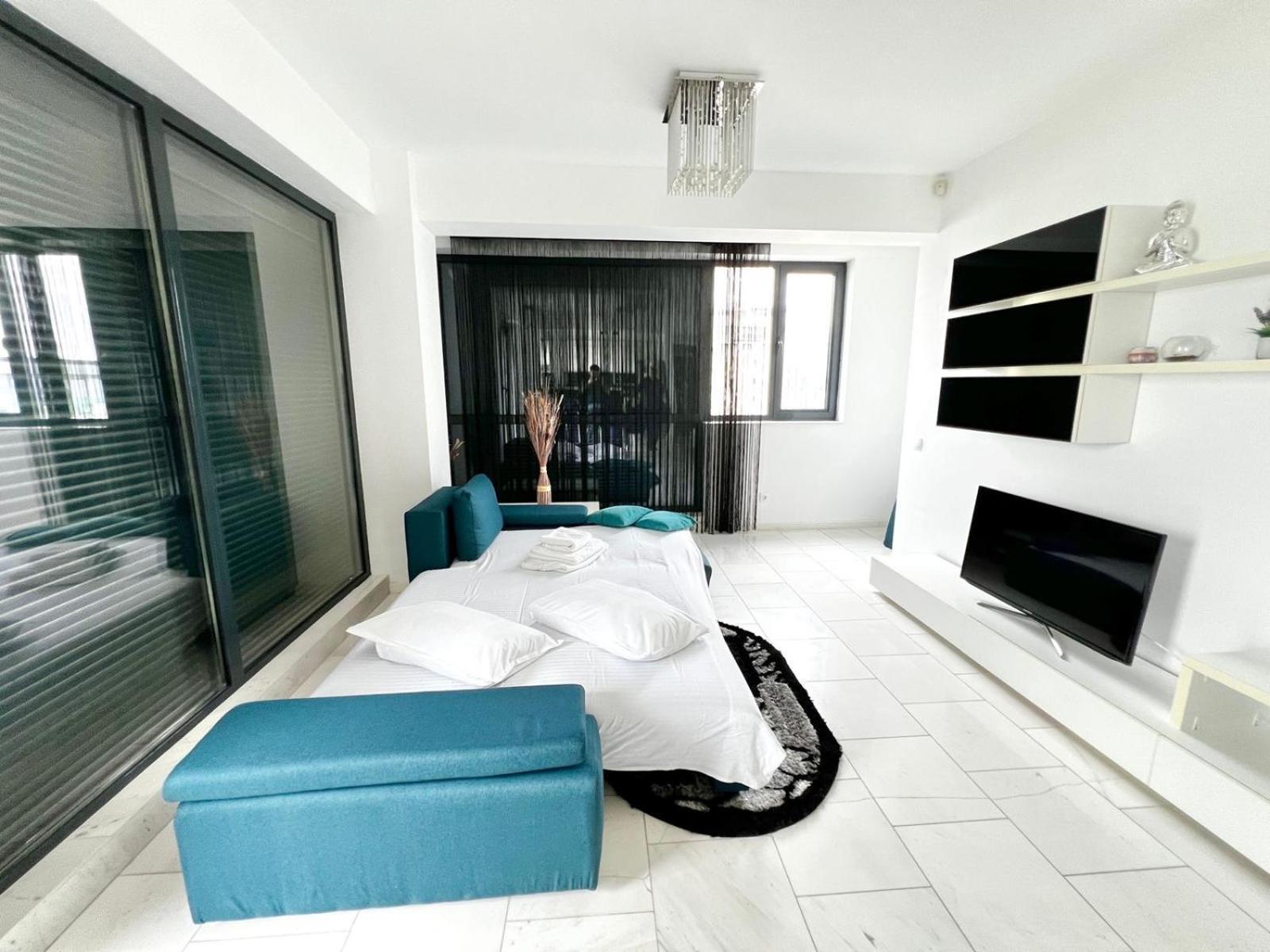 Sophia Lake View Suite 마마이아 외부 사진